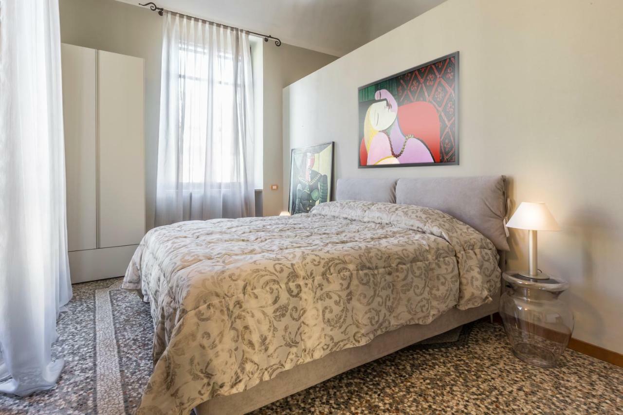 Roero Suite In The City Center อัสตี ภายนอก รูปภาพ
